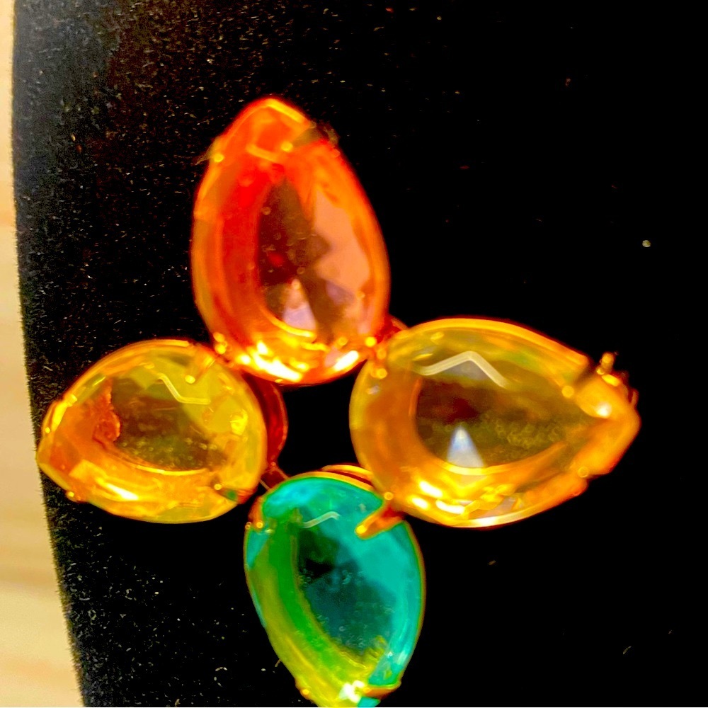 Avon Multicolor Pastel Lucite Crystal Teardrop Brooch Fruit Salad gold-tone back